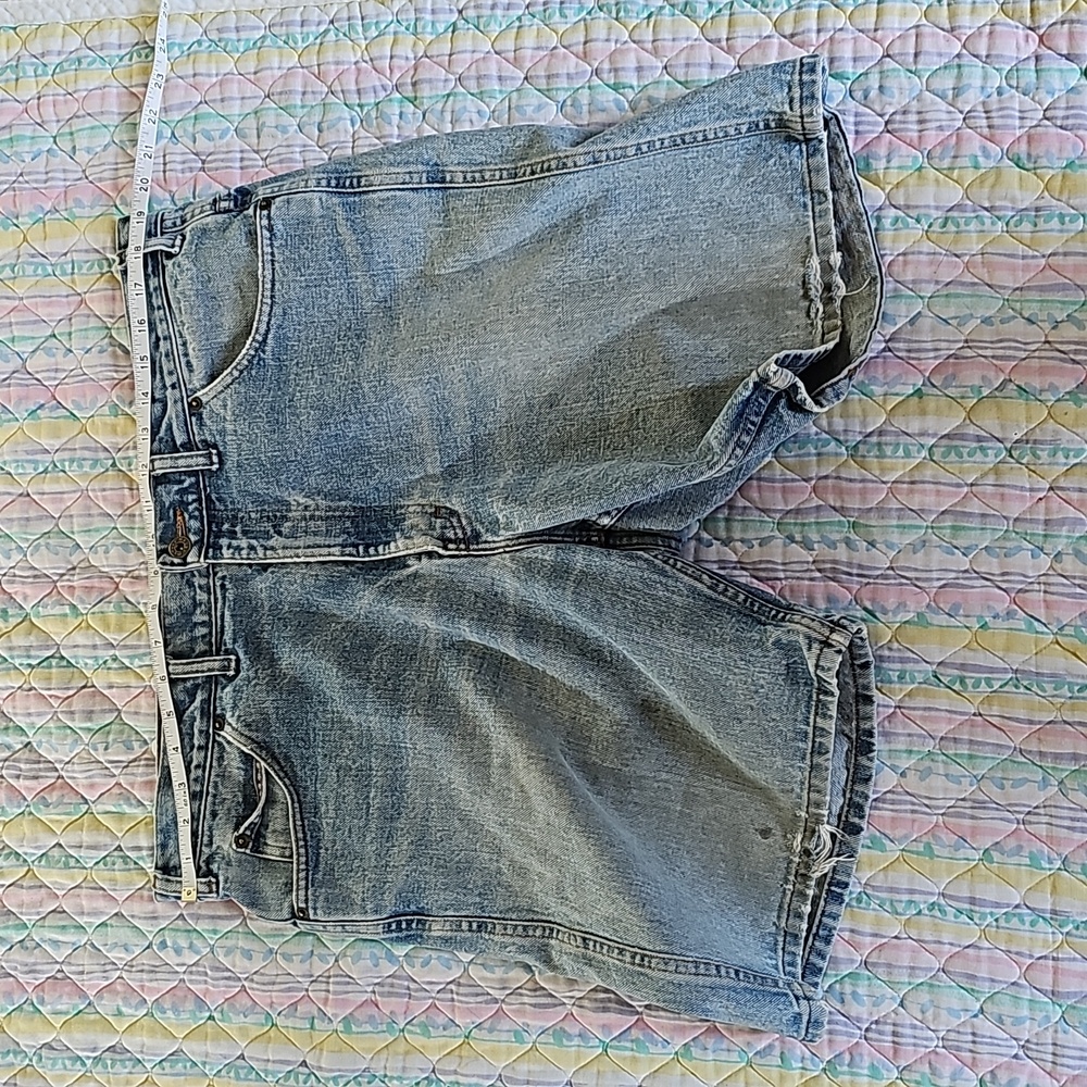 Made in Canada Dever Hayes Jean shorts